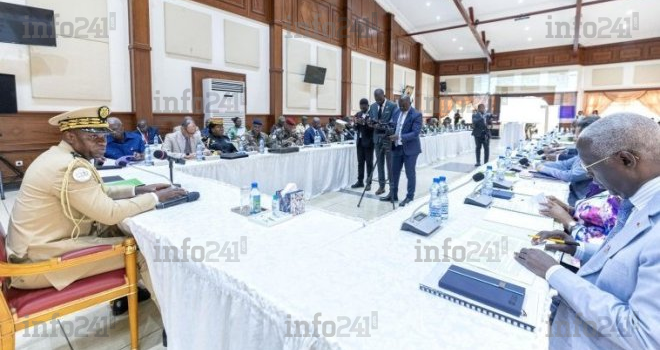 Fin du séminaire CTRI-Gouvernement : le projet final de Constitution du Gabon désormais fin prêt