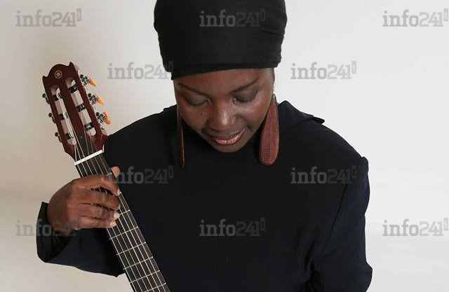 Annie-Flore Batchiellilys donnera un concert en ligne ce 17 août pour l’an 58 du Gabon !