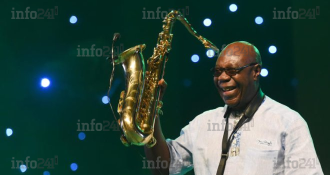 Covid-19 : Décès à 86 ans de l’artiste camerounais Manu Dibango