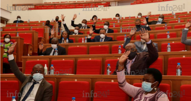 Sans surprise, les députés gabonais adoptent le projet de loi de finances rectificative 2022 !